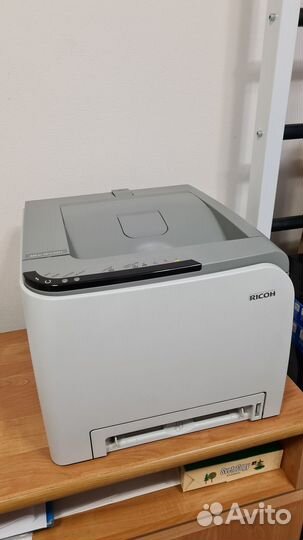 Цветной лазерный принтер ricoh aficio sp c221n