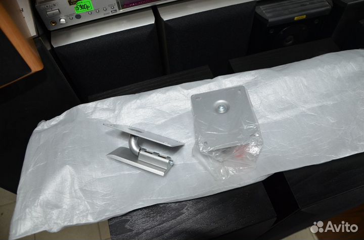 Крепления для колонок B&W Англия оригиналы