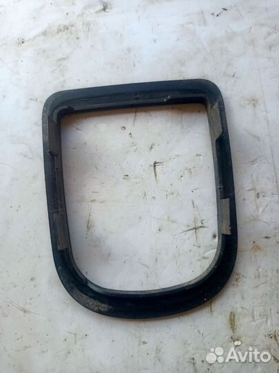 Рамка кулисы кпп Peugeot 307 3С