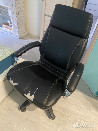 Кресло руководителя бу