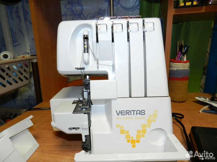Швейная машинка оверлок