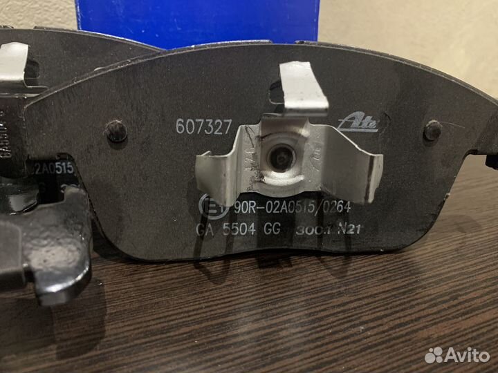 Колодки тормозные перед 324 мм XC60 Volvo 31445985