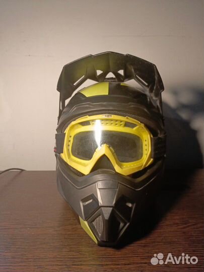 Кроссовый шлем hizer