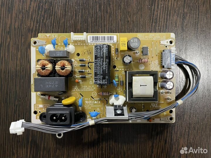 Плата питания телевизора LG 32lm576bpld