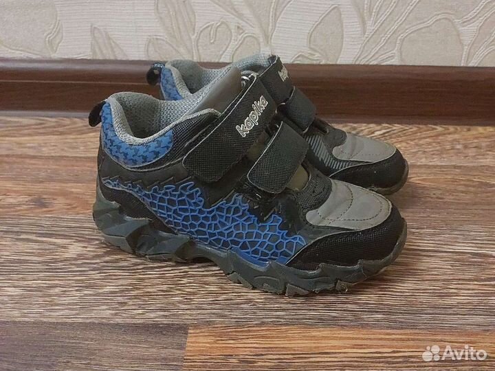 Кроссовки детские