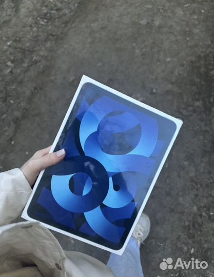 Apple iPad Air 2022 M1, запечатанный, оригинал