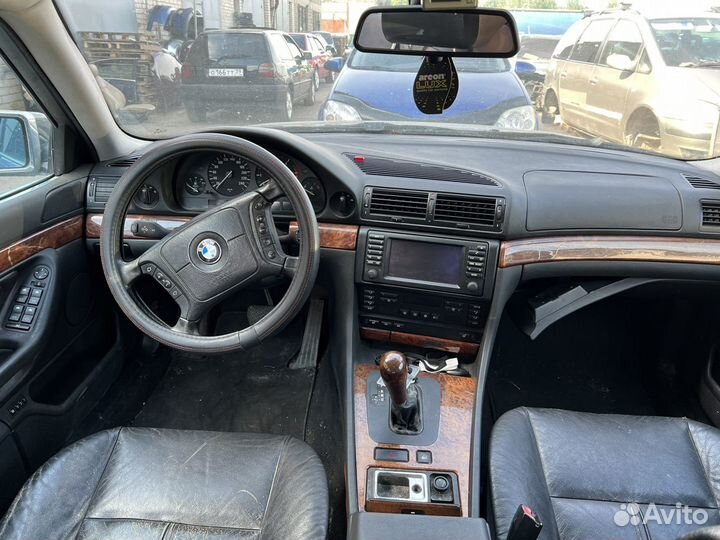 Bmw e38 2001г м57д30 АКПП Элементы кузова