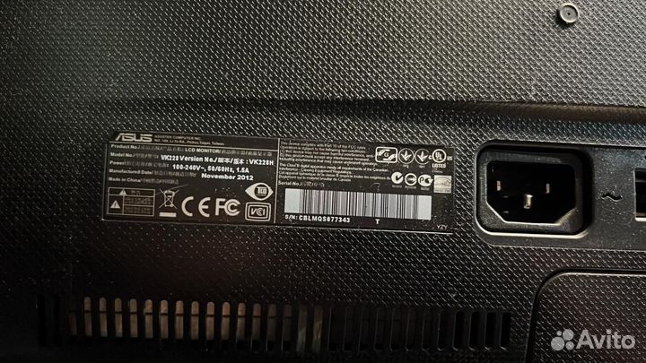 Монитор 22 дюйма