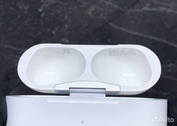AirPods Pro (чехол и доставка бесплатно)