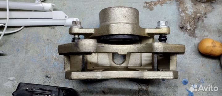 Суппорт тормозной KIA bongo-3 0K60A33980B