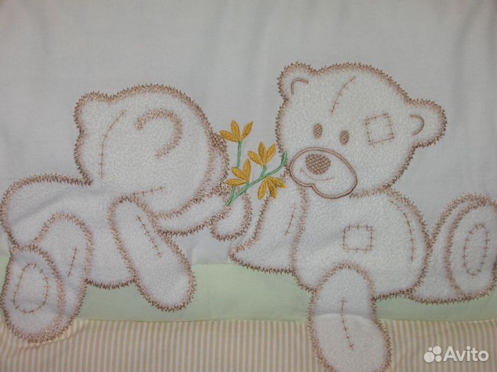 Бортики на кроватку для н/в + балдахин + простынь