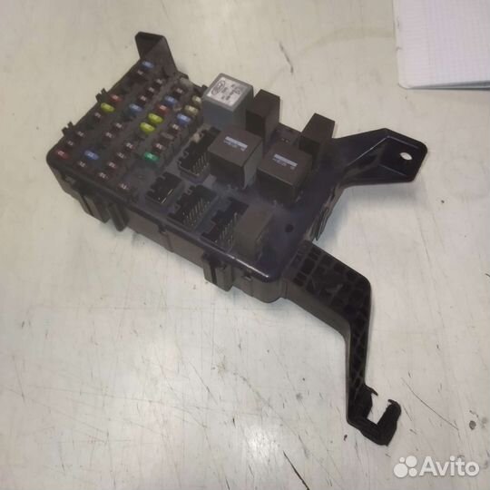 Блок предохранителей Ford Mondeo 3
