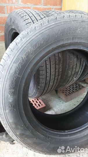 Pirelli Scorpion All Season SF2 215/65 R16 98H