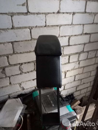 Продам подлокотник на газель