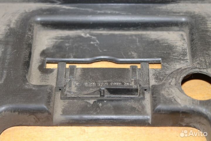 Корпус салонного фильтра пассат б3