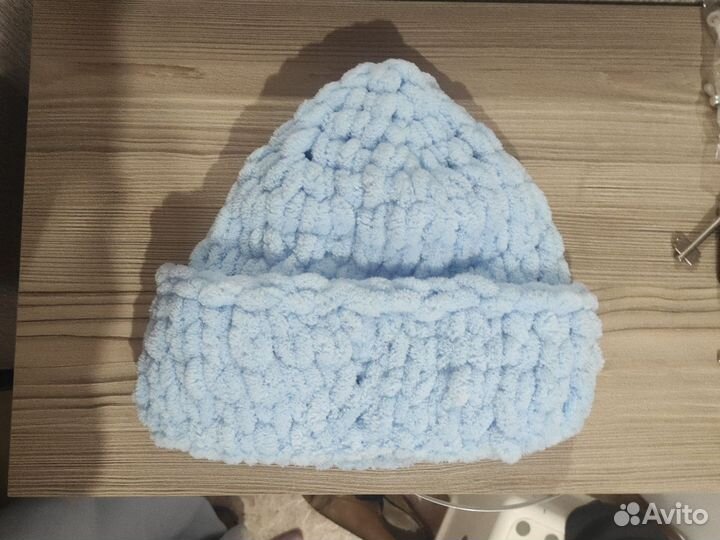 Шапка женская ручная работа