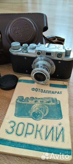 Пленочный фотоаппарат