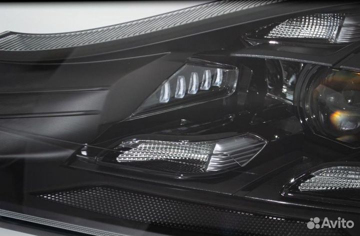 Фары светодиодные Порш Кайен 957