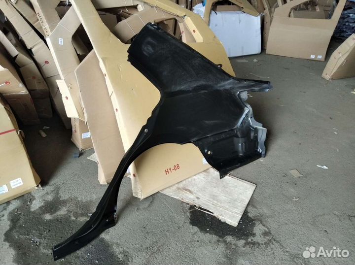 Крыло заднее правое Toyota Camry 50 / 55