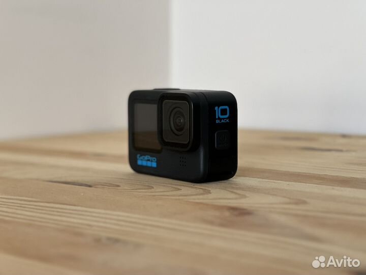 GoPro Hero 10 Black + Аксессуары