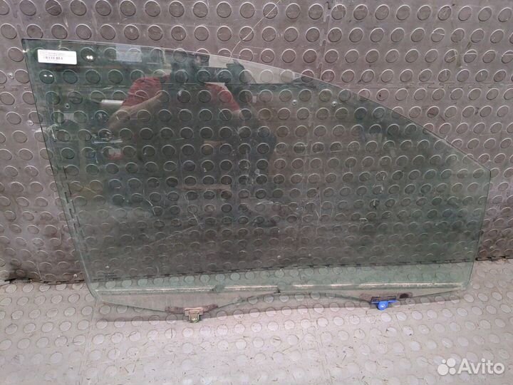 Стекло боковой двери Toyota Sienna 3, 2011
