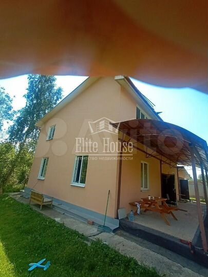 Дом 204 м² на участке 10 сот.