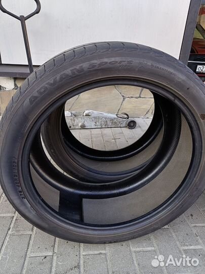 Yokohama Advan Sport V105 315/35 R21 и 275/40 R21 111Y