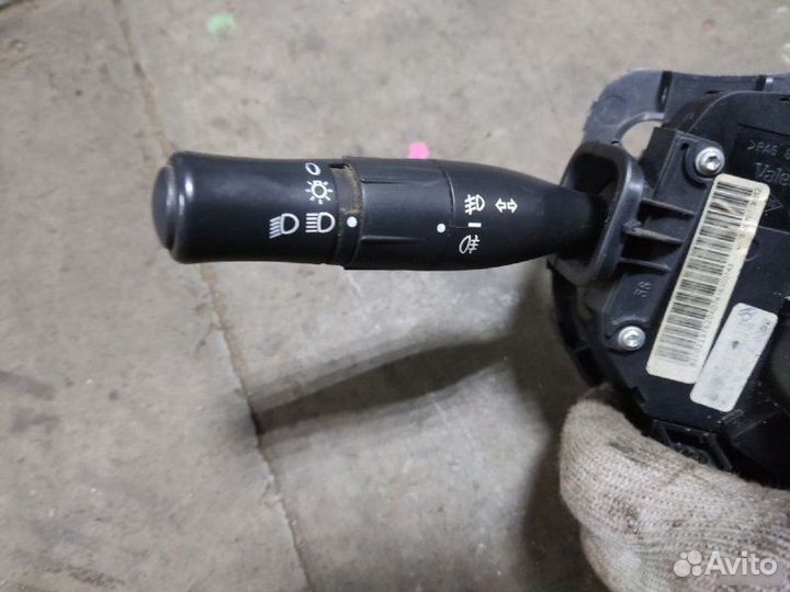 Переключатель подрулевой Renault Megane 2