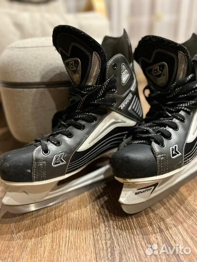 Коньки хоккейные