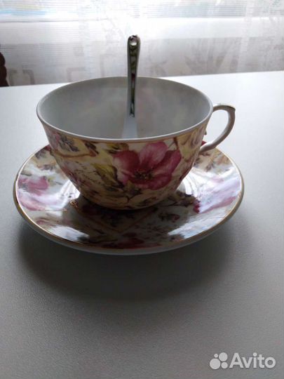 Чашка с блюдцем фарфор