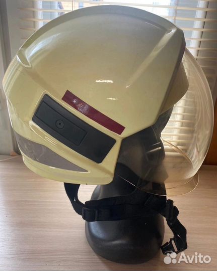 Шлем каска пожарного Magma Bullard