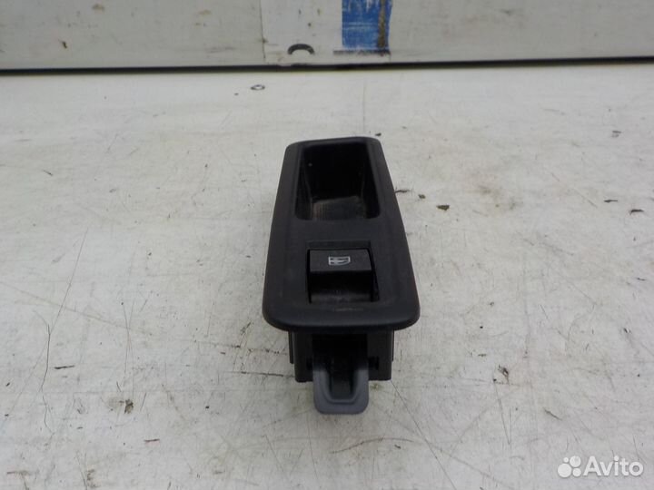 Кнопка LADA X-Ray 2016