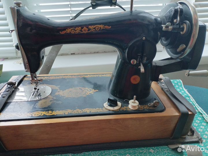 Машинка швейная СССР