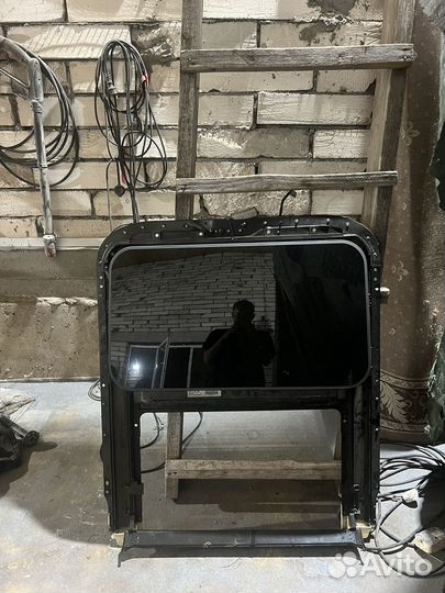 Люк с мотором