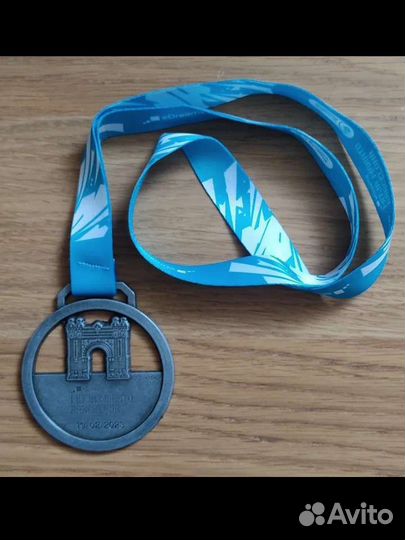 Медаль с полумарафона Барселона 2023