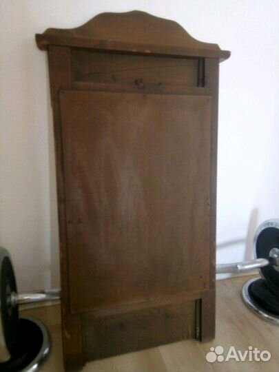 Винтажное настенное зеркало