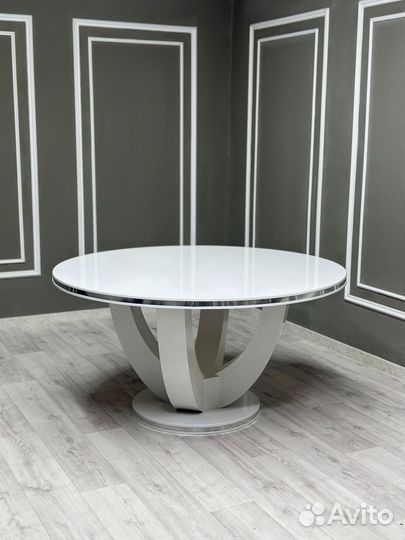 Стол \ стол в наличии