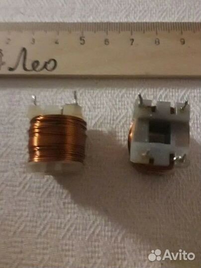 Катушки с проводом медным 2 штуки