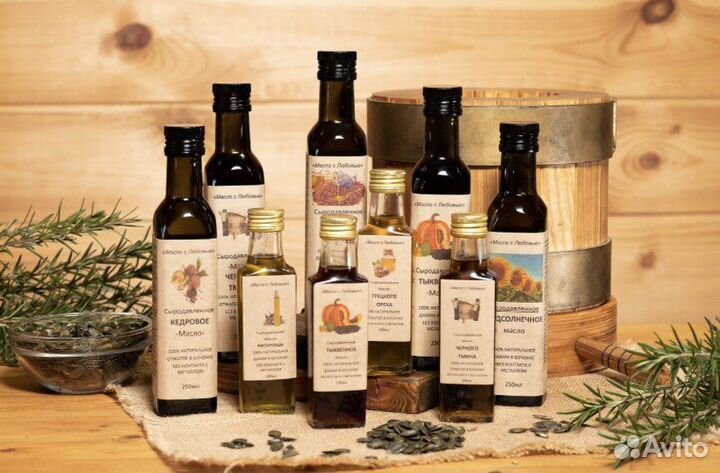 Сыродавленное масло из бочонка холодного отжима