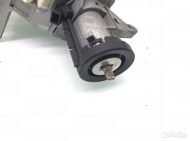 Замок зажигания 2421430 Opel Zafira B (2005-2012)