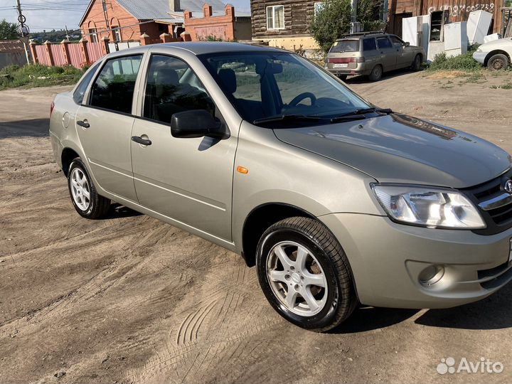 LADA Granta 1.6 МТ, 2012, 105 000 км