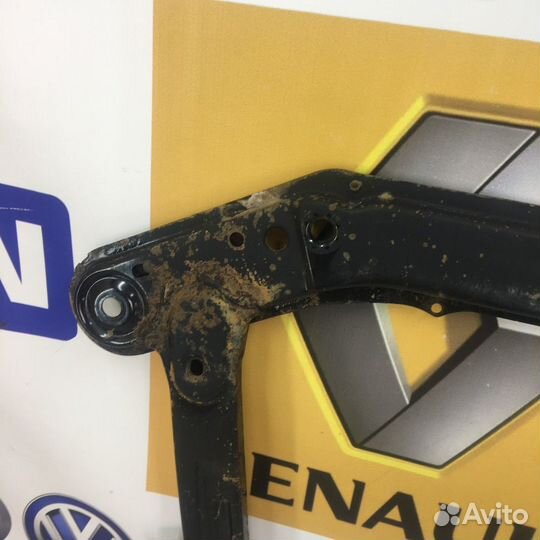 Подрамник Балка подмоторная Renault logan