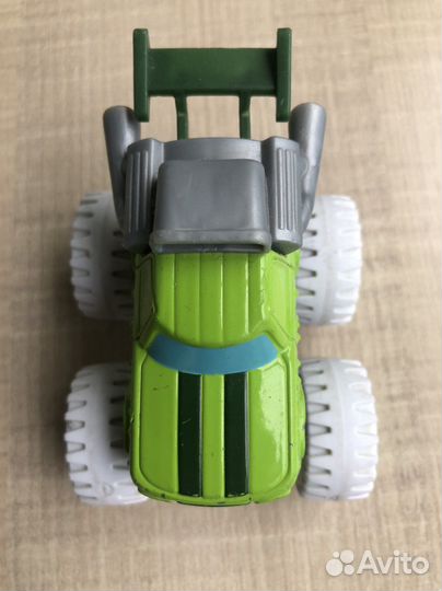 Машинка огурчик вспыш и чудо машинки