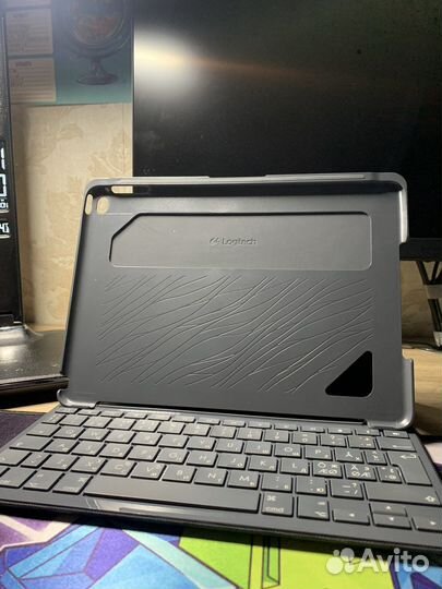 Клавиатура для iPad air 2