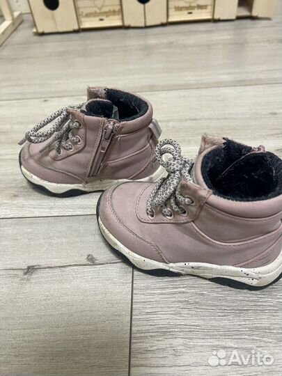 Ботинки демисезонные для девочки 23 размер