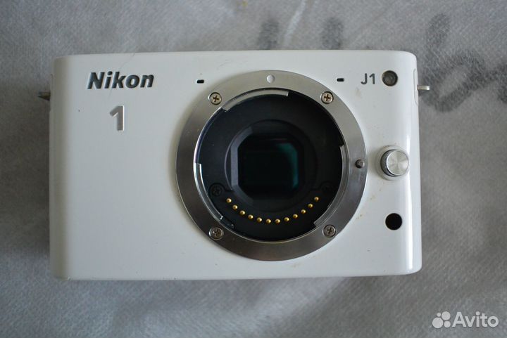 Nikon 1 J1