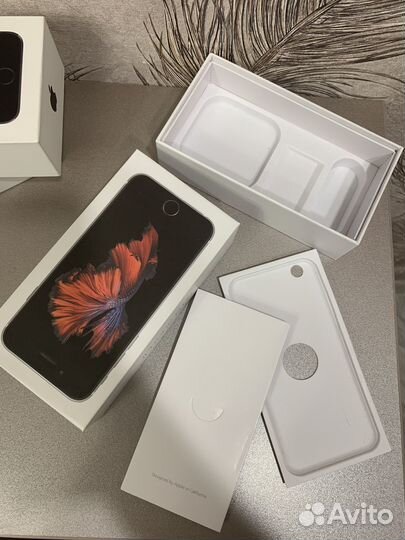 Коробки от iPhone