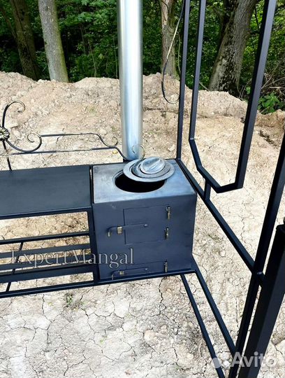 Мангал с крышей