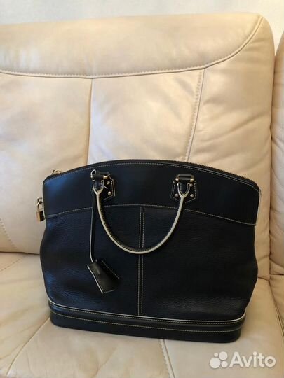 Сумка Louis Vuitton кожаная (строго оригинал )