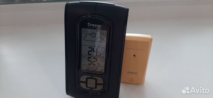 Метеостанция часы oregon (с доп датчиком)